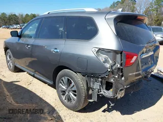 2019 Nissan Pathfinder SV z VIN 5N1DR2MM5KC612594, wystawiony jako IAAI lot #41602287 z przebiegiem 53 240 mil mil oraz . Historia ofert i sprzedaży dostępna na DreamBid. Obrazek 3.