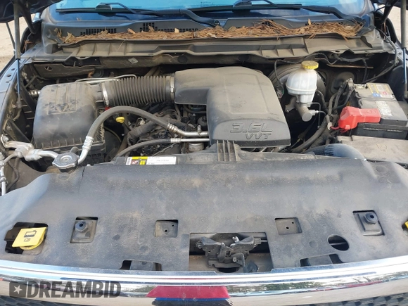 2018 Ram 1500 Tradesman z VIN 1C6RR6FG8JS284091, wystawiony jako IAAI lot #41439973 z przebiegiem 62 429 mil mil oraz . Historia ofert i sprzedaży dostępna na DreamBid. Obrazek 10.
