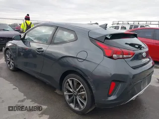 2021 Hyundai Veloster 2.0 with VIN KMHTG6AF1MU032870, listed as a IAAI auction lot 41323767 with 25,955 mi miles. Bid and sale history available at carsss.com. Image 3.