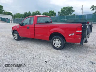 2005 Ford F-150 XL z VIN 1FTRF12W65NA26903, wystawiony jako IAAI lot #42434640 z przebiegiem 56 840 mil mil oraz . Historia ofert i sprzedaży dostępna na DreamBid. Obrazek 3.