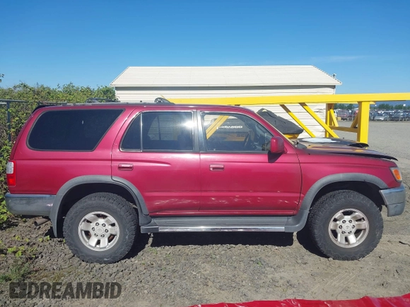 1998 Toyota 4Runner SR5 z VIN JT3HN86RXW0193568, wystawiony jako IAAI lot #42062130 z przebiegiem Nie podano mil oraz . Historia ofert i sprzedaży dostępna na DreamBid. Obrazek 14.