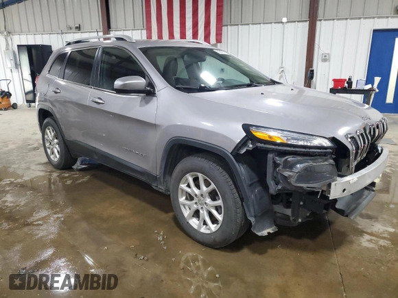 2018 Jeep Cherokee Latitude Plus with VIN 1C4PJMLBXJD562725, listed as a Copart auction lot 59078715 with 118,461 mi miles and Salvage title. Bid and sale history available at DreamBid. Image 4.