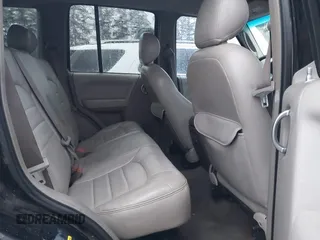 2002 Jeep Liberty Limited with VIN 1J8GL58KX2W198975, listed as a IAAI auction lot 41200746 with 220,079 mi miles and . Bid and sale history available at DreamBid. Image 8.