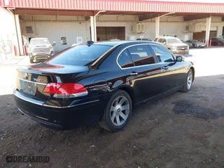 2008 BMW 7 Series 750Li with VIN WBAHN835X8DT83280, listed as a IAAI auction lot 41735528 with 103,464 mi miles. Bid and sale history available at carsss.com. Image 4.