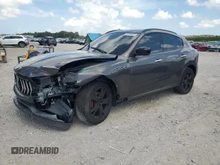 2018 Maserati Levante GranLusso with VIN ZN661XUL3JX289533, listed as a Copart auction lot 59700425 with 32,536 mi miles and Salvage title. Bid and sale history available at DreamBid. Image 1.