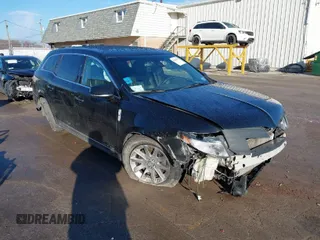 2018 Lincoln MKT with VIN 2LMHJ5NK7JBL00156, listed as a IAAI auction lot 41669010 with 345,661 mi miles and . Bid and sale history available at carsss.com. Image 1.