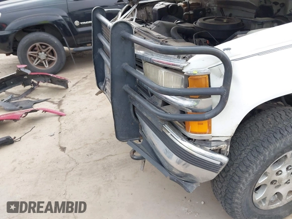 1995 Chevrolet Silverado 1500 with VIN 1GCEK19K0SE155342, listed as a IAAI auction lot 41944089 with 278,439 mi miles and . Bid and sale history available at DreamBid. Image 6.