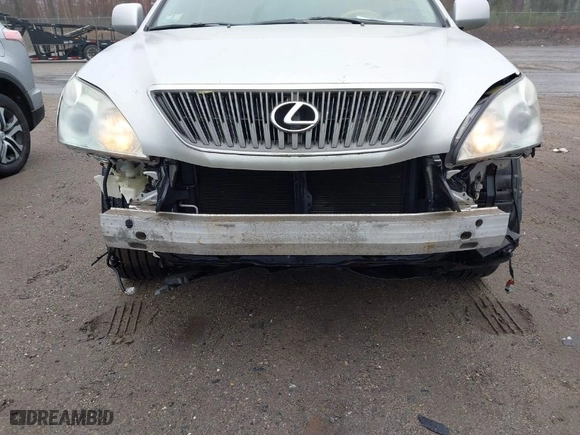 2007 Lexus RX 350 with VIN 2T2HK31U67C014092, listed as a IAAI auction lot 41923153 with 150,392 mi miles. Bid and sale history available at carsss.com. Image 6.