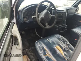 2005 Chevrolet Astro Cargo with VIN 1GCDM19X95B105305, listed as a Copart auction lot 50129575 with 362,844 mi miles and Salvage Title. Bid and sale history available at DreamBid. Image 8.