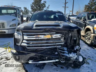 2024 Chevrolet Silverado 3500HD High Country with VIN 1GC4YVEY8RF110830, listed as a Copart auction lot 42231295 with 94,035 mi miles and Salvage title. Bid and sale history available at DreamBid. Image 5.