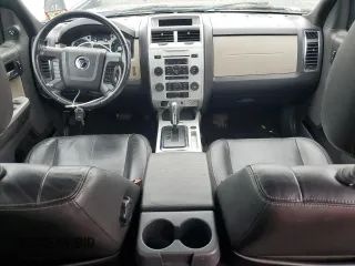 2011 Mercury Mariner Premier z VIN 4M2CN9HG1BKJ00209, wystawiony jako Copart lot #57016475 z przebiegiem 224 019 mil mil oraz Szkoda całkowita • Salvage title. Historia ofert i sprzedaży dostępna na DreamBid. Obrazek 8.
