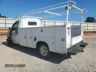 2007 GMC Savana Commercial C6Y SRW with VIN 1GDHG31U571241621, listed as a Copart auction lot 71527434 with Not Provided miles and Salvage Title. Bid and sale history available at carsss.com. Image 2.