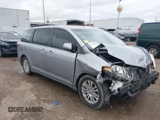 2017 Toyota Sienna XLE Auto Access Seat with VIN 5TDYZ3DC8HS789165, listed as a IAAI auction lot 41290603 with 57,682 mi miles and . Bid and sale history available at DreamBid. Image 1.
