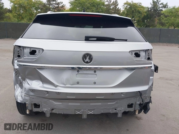 2021 Volkswagen Atlas SE с VIN 1V2WC2CA5MC236132, выставлен на аукционе IAAI как лот 42391621 с пробегом 55 145 миль миль и . История ставок и продаж доступна на DreamBid. Изображение 6.