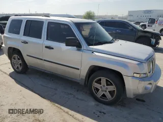 2007 Jeep Patriot Sport with VIN 1J8FF28W97D325271, listed as a Copart auction lot 52454715 with 182,358 mi miles and Clean Title. Bid and sale history available at DreamBid. Image 4.