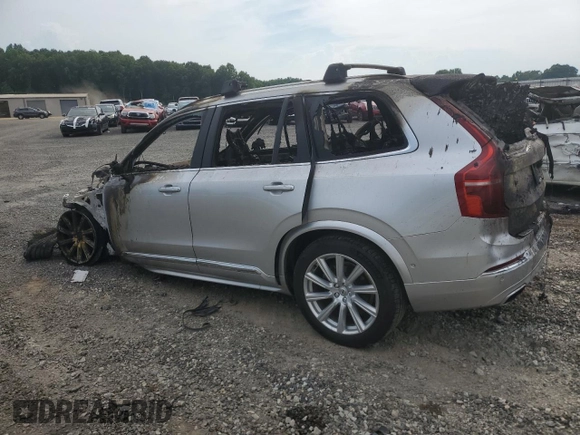 2019 Volvo XC90 Inscription z VIN YV4A22PL2K1486136, wystawiony jako Copart lot #62274105 z przebiegiem Nie podano mil oraz Szkoda całkowita • Salvage title. Historia ofert i sprzedaży dostępna na DreamBid. Obrazek 2.