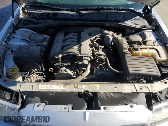 2010 Chrysler 300 Touring with VIN 2C3CK5CVXAH151294, listed as a Copart auction lot 50327675 with 130,359 mi miles and Salvage Title. Bid and sale history available at carsss.com. Image 11.