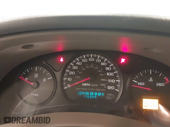 2004 Chevrolet Impala with VIN 2G1WF52E949105154, listed as a IAAI auction lot 42139491 with 176,924 mi miles. Bid and sale history available at carsss.com. Image 7.
