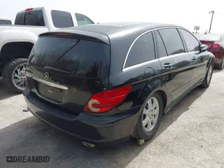 2006 Mercedes-Benz R-Class 3.5L with VIN 4JGCB65E26A006704, listed as a IAAI auction lot 41745249 with 145,198 mi miles. Bid and sale history available at carsss.com. Image 4.