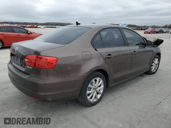 2012 Volkswagen Jetta Sedan SE w/Convenience with VIN 3VWDX7AJ2CM305513, listed as a Copart auction lot 84106174 with 171,168 mi miles and Salvage Title. Bid and sale history available at carsss.com. Image 3.