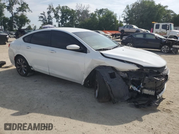 2015 Chrysler 200 S z VIN 1C3CCCBB2FN529146, wystawiony jako Copart lot #53853455 z przebiegiem 108 759 mil mil oraz Szkoda całkowita • Salvage title. Historia ofert i sprzedaży dostępna na DreamBid. Obrazek 4.