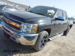 2013 Chevrolet Silverado 1500 LT with VIN 1GCRKSE77DZ267690, listed as a IAAI auction lot 41801357 with 70,964 mi miles and . Bid and sale history available at DreamBid. Image 2.