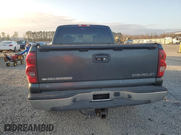 2003 Chevrolet Silverado 1500 with VIN 2GCEC19T131297143, listed as a Copart auction lot 84988674 with 271,156 mi miles and Salvage Title. Bid and sale history available at carsss.com. Image 6.