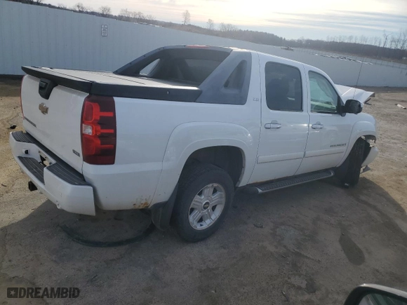 2009 Chevrolet Avalanche LT w/2LT with VIN 3GNFK22039G160550, listed as a Copart auction lot 42244545 with 134,540 mi miles and Non Repairable. Bid and sale history available at carsss.com. Image 3.