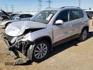 2011 Volkswagen Tiguan SE with VIN WVGBV7AX4BW525735, listed as a Copart auction lot 71347964 with 95,890 mi miles and Salvage title. Bid and sale history available at DreamBid. Image 1.