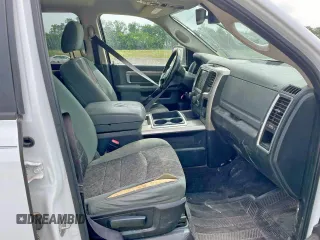 2015 Ram 1500 Outdoorsman z VIN 1C6RR7LM1FS688552, wystawiony jako Copart lot #57871575 z przebiegiem Nie podano mil oraz Czysty tytuł • Clean title. Historia ofert i sprzedaży dostępna na DreamBid. Obrazek 5.