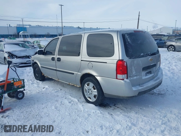 2008 Chevrolet Uplander LS with VIN 1GNDV23W58D150566, listed as a IAAI auction lot 41421467 with 122,264 mi miles. Bid and sale history available at carsss.com. Image 3.
