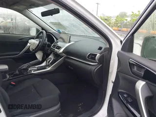2019 Mitsubishi Eclipse Cross LE z VIN JA4AT4AA4KZ020416, wystawiony jako IAAI lot #42320941 z przebiegiem 123 560 mil mil oraz . Historia ofert i sprzedaży dostępna na DreamBid. Obrazek 5.