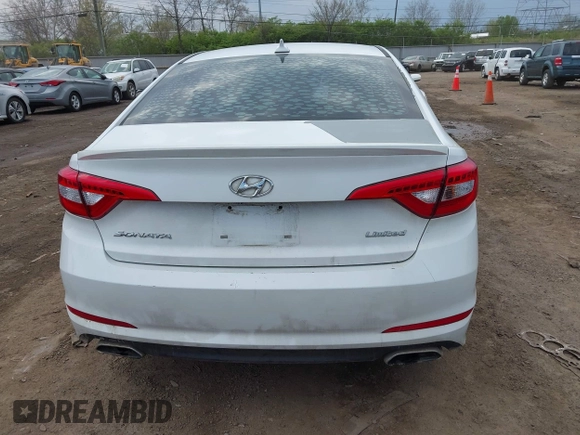 2015 Hyundai Sonata 2.4L Sport with VIN 5NPE34AF4FH117437, listed as a IAAI auction lot 42040653 with 265,603 mi miles. Bid and sale history available at carsss.com. Image 16.