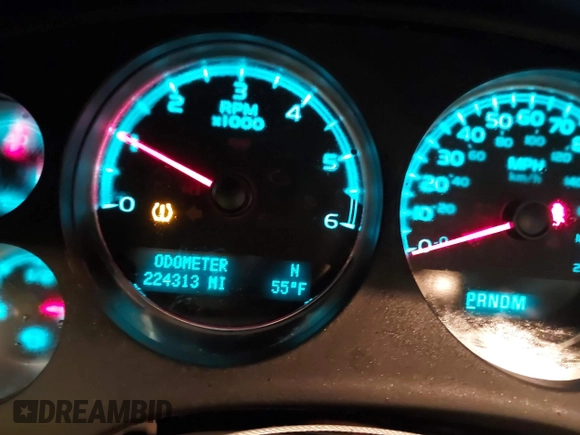 2011 Chevrolet Suburban LTZ with VIN 1GNSKKE31BR143238, listed as a IAAI auction lot 41621927 with 224,313 mi miles and . Bid and sale history available at DreamBid. Image 7.