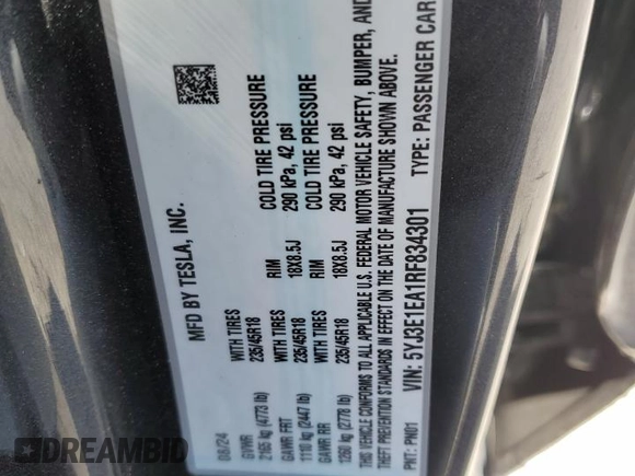 2024 Tesla Model 3 z VIN 5YJ3E1EA1RF834301, wystawiony jako Copart lot #53305255 z przebiegiem 11 096 mil mil oraz Szkody całkowita. Historia ofert i sprzedaży dostępna na DreamBid. Obrazek 12.