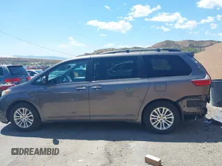 2016 Toyota Sienna XLE with VIN 5TDYK3DCXGS722960, listed as a IAAI auction lot 42153794 with 147,331 mi miles. Bid and sale history available at carsss.com. Image 15.