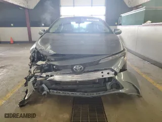 2021 Toyota Corolla LE with VIN 5YFEPMAE4MP217842, listed as a Copart auction lot 44954855 with 71,365 mi miles and Salvage Title. Bid and sale history available at carsss.com. Image 5.