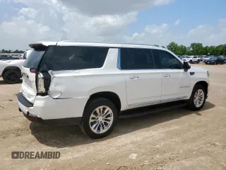 2021 GMC Yukon XL SLT with VIN 1GKS2GKD6MR429631, listed as a Copart auction lot 61150855 with 51,560 mi miles and Salvage title. Bid and sale history available at DreamBid. Image 3.