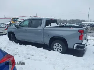 2025 Chevrolet Silverado 1500 with VIN 3GCUKDED2SG147675, listed as a IAAI auction lot 41548947 with 9,738 mi miles and . Bid and sale history available at DreamBid. Image 13.