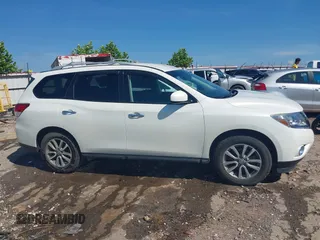 2016 Nissan Pathfinder SL with VIN 5N1AR2MM2GC630223, listed as a IAAI auction lot 42552737 with 89,332 mi miles and . Bid and sale history available at DreamBid. Image 13.