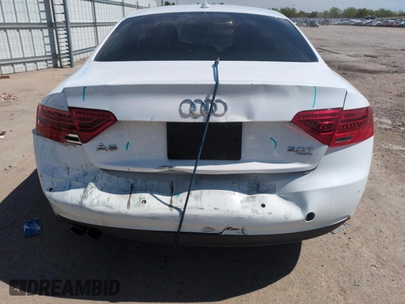 2014 Audi A5 Premium Plus z VIN WAULFAFR5EA010335, wystawiony jako Copart lot #55597995 z przebiegiem 83 426 mil mil oraz Szkoda całkowita • Salvage title. Historia ofert i sprzedaży dostępna na DreamBid. Obrazek 6.