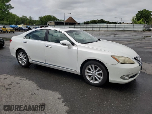 2010 Lexus ES 330 z VIN JTHBK1EG2A2399996, wystawiony jako Copart lot #57297145 z przebiegiem 81 929 mil mil oraz Szkoda całkowita • Salvage title. Historia ofert i sprzedaży dostępna na DreamBid. Obrazek 4.