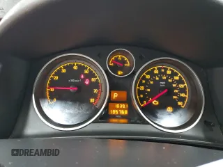 2008 Saturn Astra XE z VIN W08AR671185045287, wystawiony jako Copart lot #71981314 z przebiegiem 135 768 mil mil oraz Tytuł czysty. Historia ofert i sprzedaży dostępna na DreamBid. Obrazek 9.