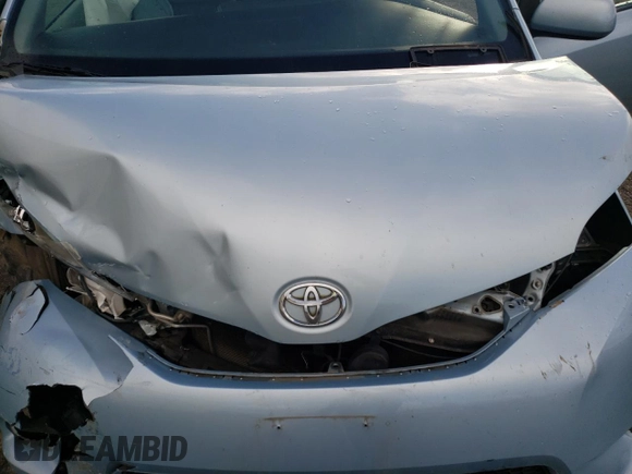 2016 Toyota Sienna Ltd with VIN 5TDDK3DC9GS130111, listed as a Copart auction lot 47661535 with 0 mi miles and Salvage Title. Bid and sale history available at carsss.com. Image 11.