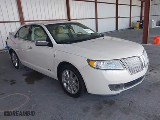 2012 Lincoln MKZ Hybrid with VIN 3LNDL2L3XCR832388, listed as a IAAI auction lot 42065660 with 196,940 mi miles. Bid and sale history available at carsss.com. Image 1.