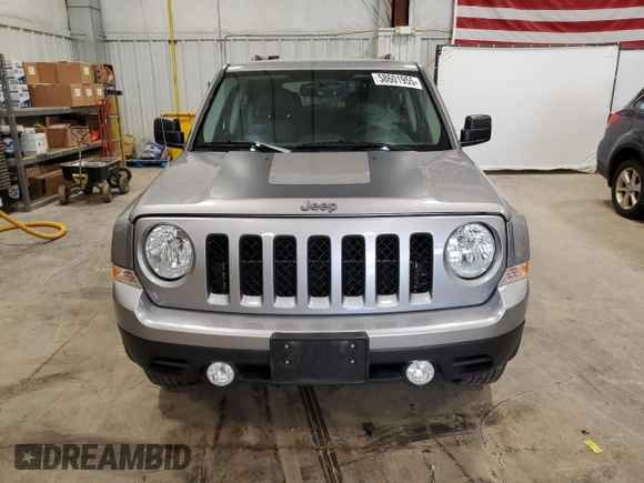 2016 Jeep Patriot Sport z VIN 1C4NJPBA5GD698402, wystawiony jako Copart lot #58601955 z przebiegiem 109 012 mil mil oraz Czysty tytuł • Clean title. Historia ofert i sprzedaży dostępna na DreamBid. Obrazek 5.