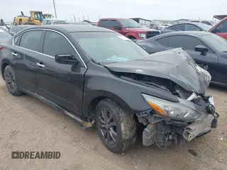 2016 Nissan Altima SL with VIN 1N4AL3AP5GC199957, listed as a IAAI auction lot 42063780 with 112,481 mi miles and . Bid and sale history available at carsss.com. Image 1.