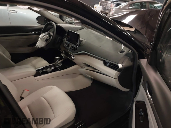 2021 Nissan Altima SV with VIN 1N4BL4DV6MN411107, listed as a IAAI auction lot 42103161 with 22,133 mi miles and . Bid and sale history available at DreamBid. Image 5.