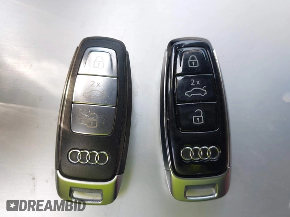 2019 Audi e-tron Prestige with VIN WA1VAAGE6KB016070, listed as a IAAI auction lot 42655490 with 78,384 mi miles and . Bid and sale history available at DreamBid. Image 11.