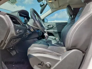 2019 Jeep Cherokee High Altitude z VIN 1C4PJMDX5KD165578, wystawiony jako Copart lot #63191955 z przebiegiem 107 313 mil mil oraz Szkoda całkowita • Salvage title. Historia ofert i sprzedaży dostępna na DreamBid. Obrazek 7.